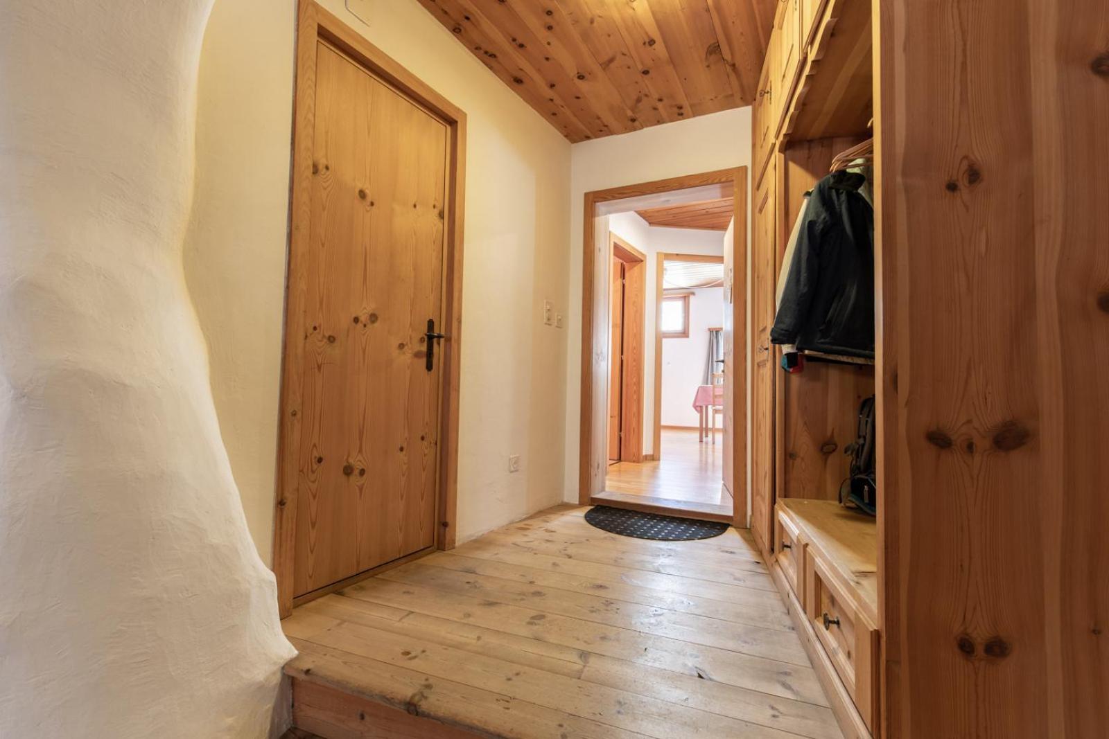 Chasa Curasch Apartment Scuol Bagian luar foto