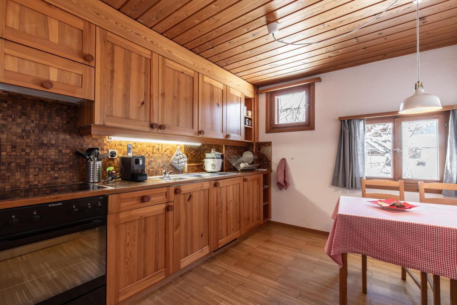 Chasa Curasch Apartment Scuol Bagian luar foto
